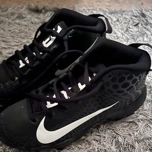 Nike boys Force Zoom Trout Cleats